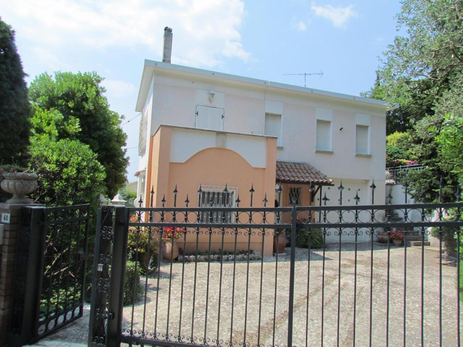 Welcome Traveller Alema House Cavaion Veronese Exterior foto